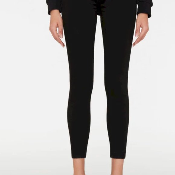 Excellent like new condition seven7 Seven denim Ankle Skinny Black SIZE 28 - Picture 2 of 7